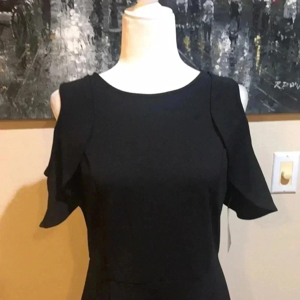 NWT Nina Leonard Black Ruffled Cold Shoulder Dress w/Back Slit Pleated Front-M - Picture 2 of 10
